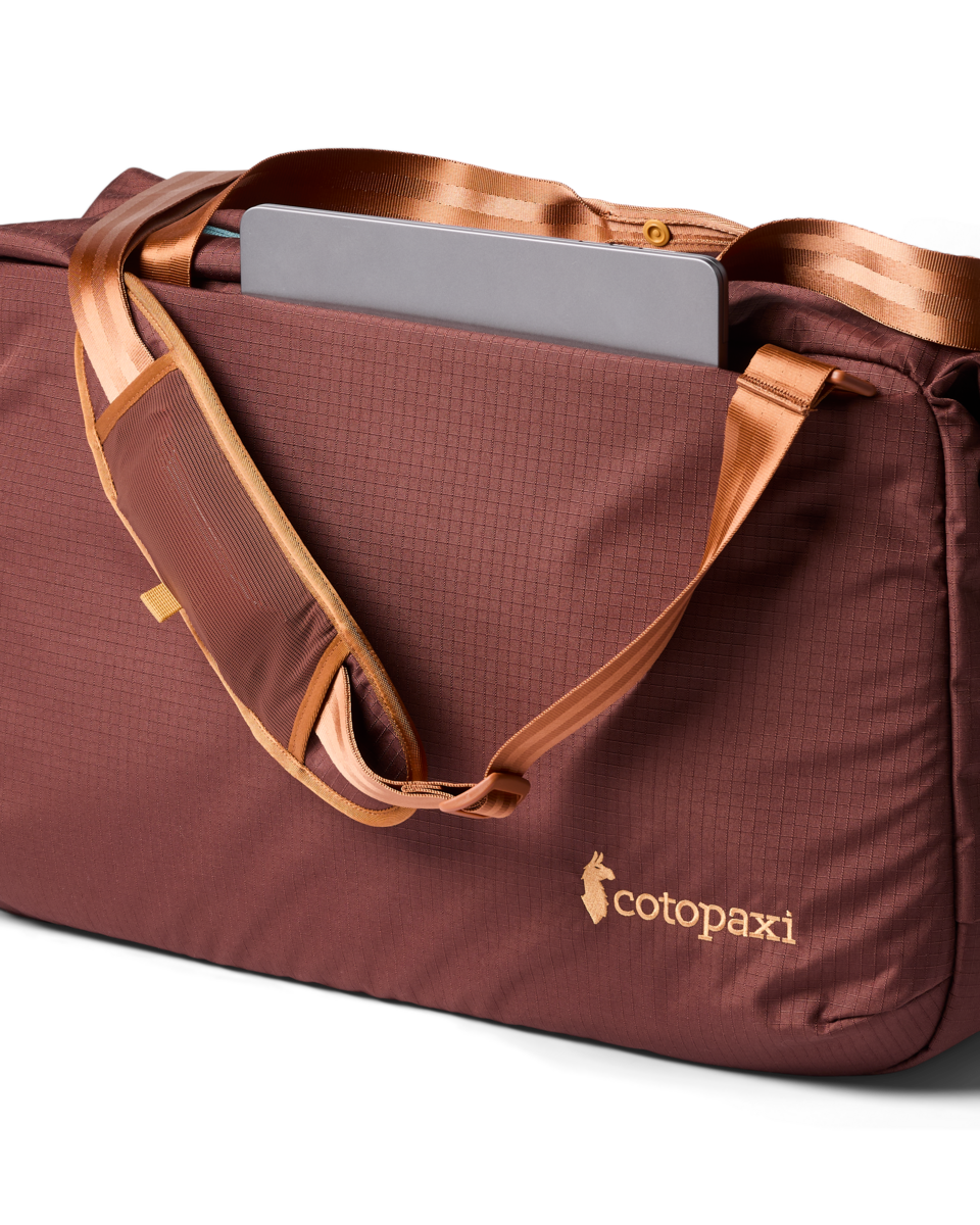 Viaje 45L Travel Duffel - Image 20